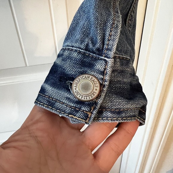 American Eagle Medium Rugged Distressed Blue Denim Cropped Jean Jacket - Picture 6 of 11